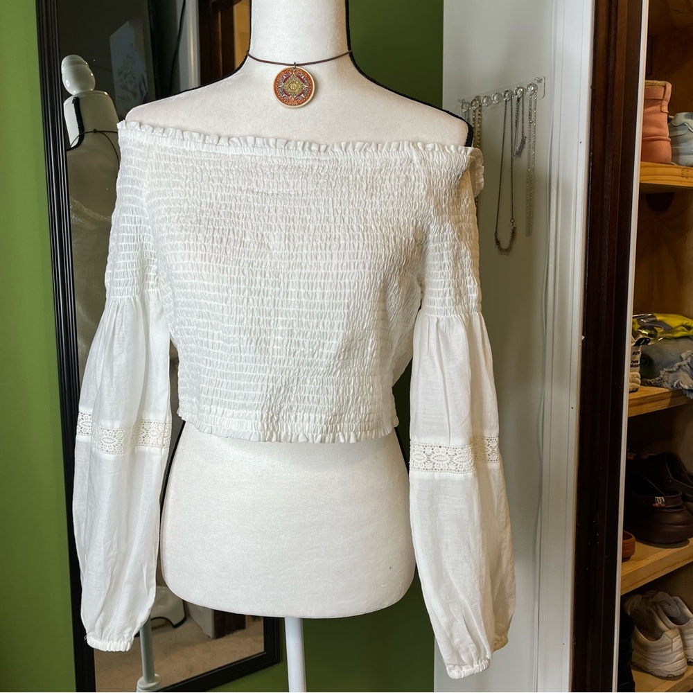 Gianni Bini Smocked Lantern Sleeve top size XL